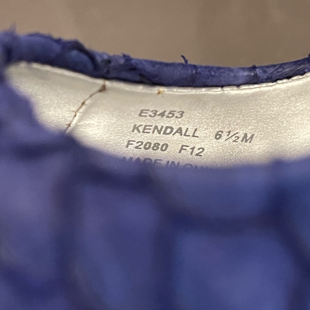 Calvin Klein Kendall Cobalt Blue Textured Scale Platform High Heels | Size 6.5 - Picture 5 of 5